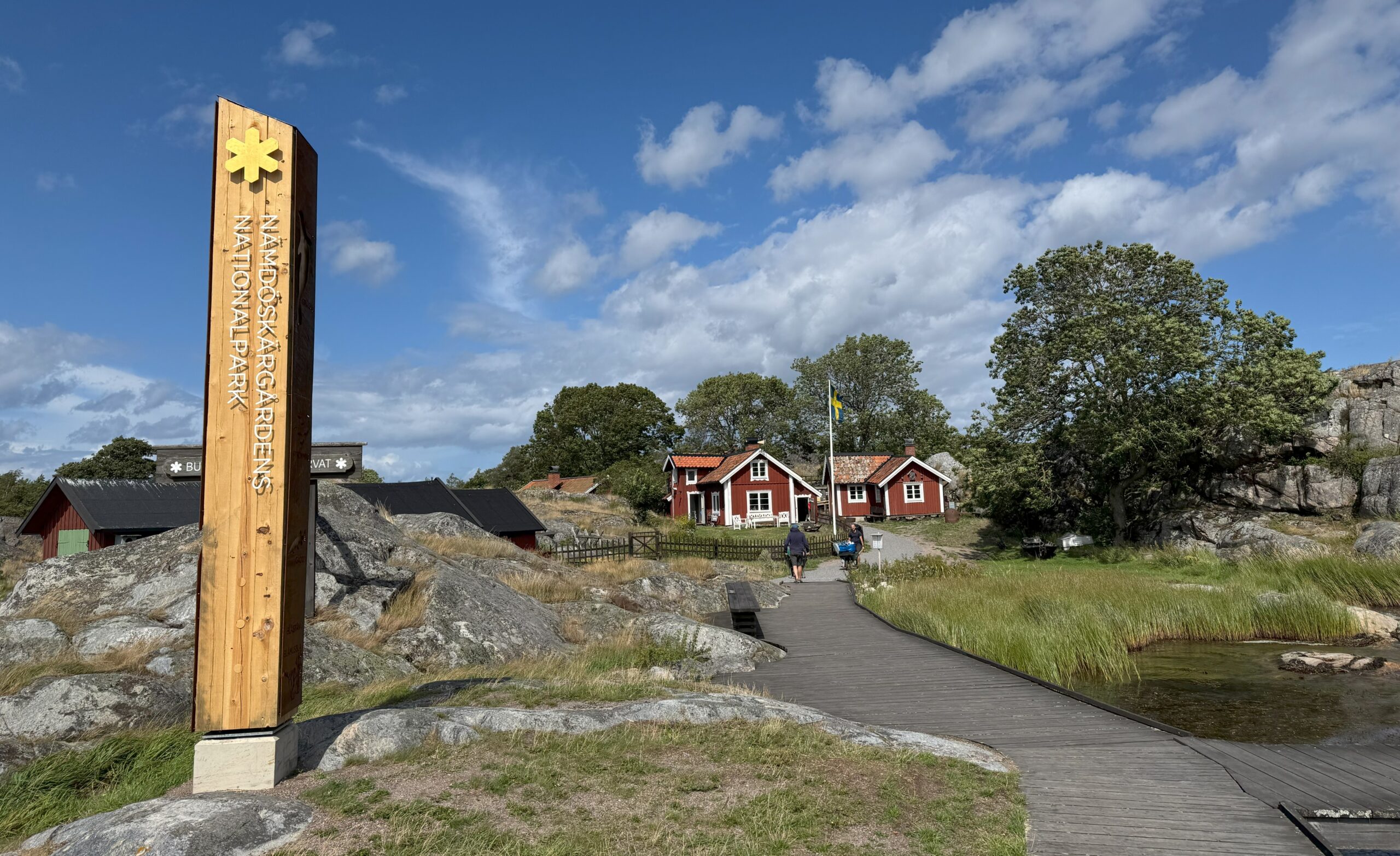 Servicecenter och gäststuga på Bullerön i Nämdöskärgårdens nationalpark