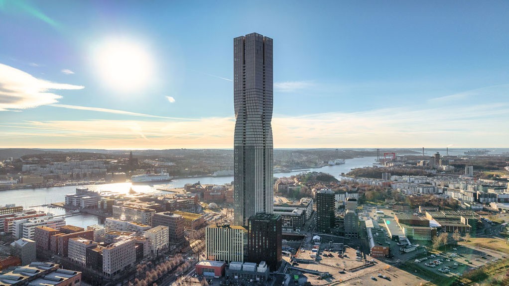 Hög byggnad mot Göteborgs skyline med Göta älv i bakgrunden